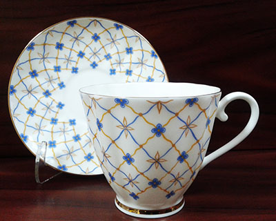 Чашка с блюдцем чайная Гвоздика "Ретро"