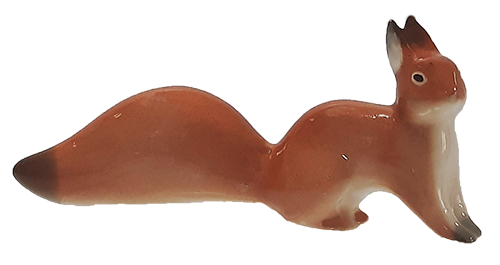 Скульптура "Белочка северная"