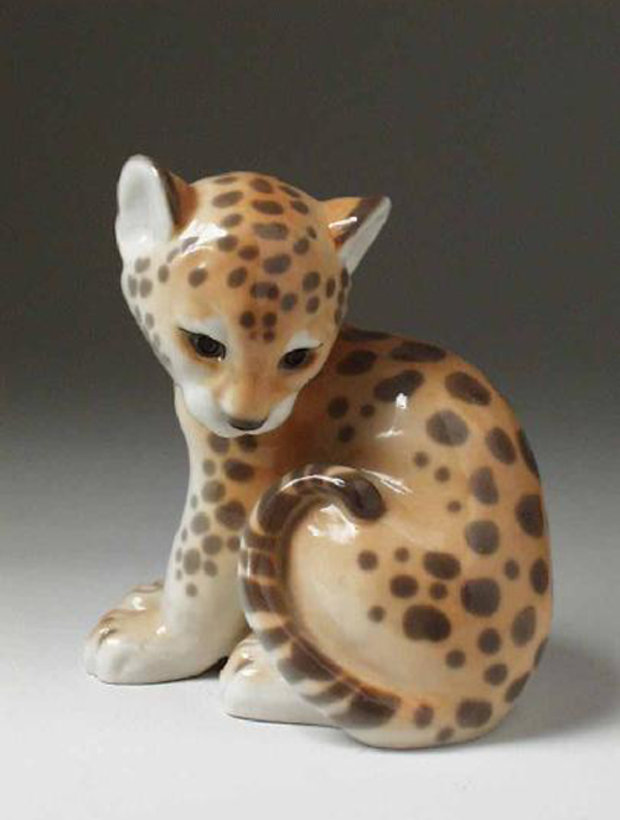Скульптура "Маленький леопард"